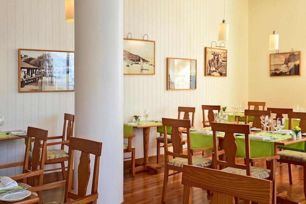 페스타나 그랜드 오션 리조트 호텔 푼샬 외부 사진 Restaurant