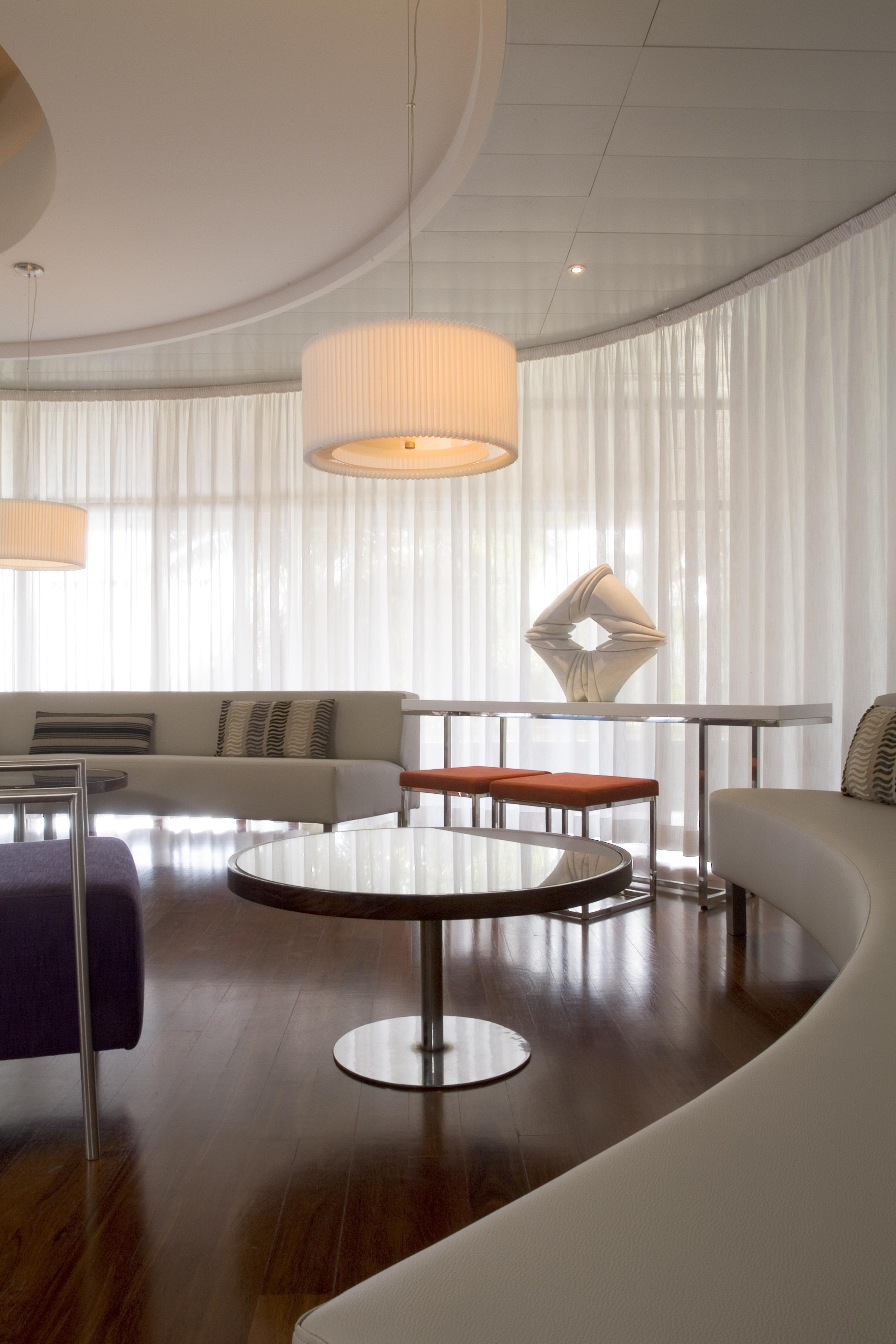 페스타나 그랜드 오션 리조트 호텔 푼샬 외부 사진 The interior of the lounge